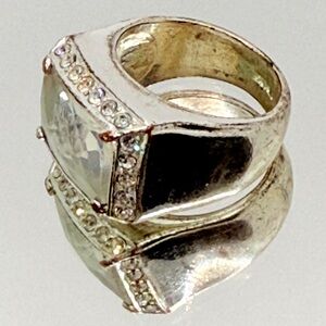 Monet Clear Center Stone with Rhinestone Surround Silver -Tone‎ Size 7 1/2